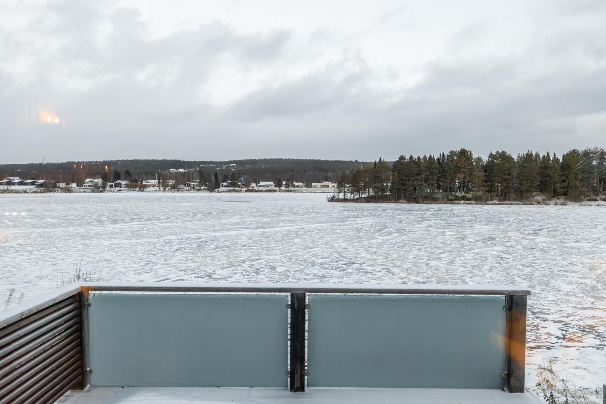 Northern Lights River Nest Villa Rovaniemi Exterior photo